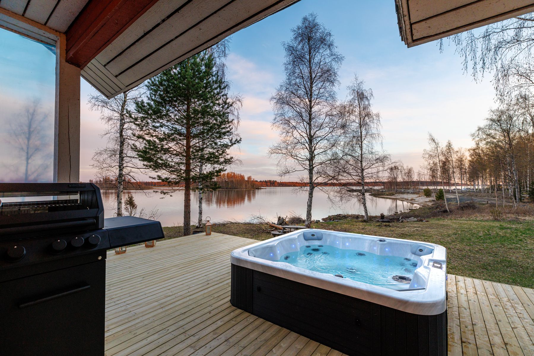Outdoor hot tub on the terrace by the sea
